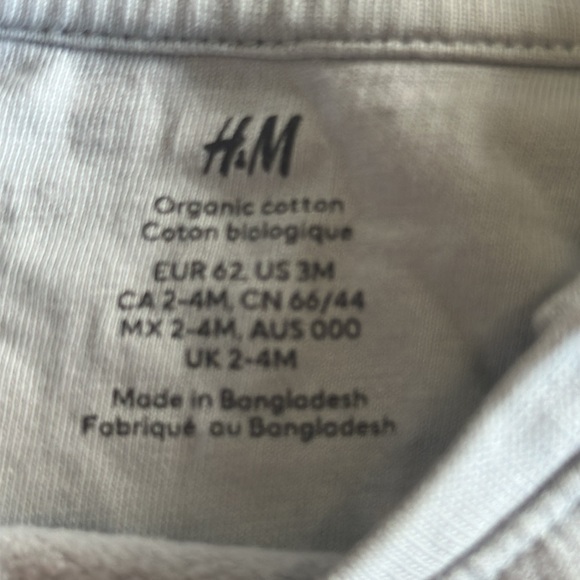 H&M - Kids Textured Blue 'Hello!' Organic Cotton sweatshirt - Picture 3 of 3